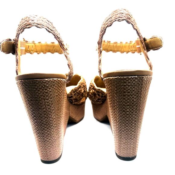 Copper Key Wedge Copper Sandals Size 9 - Picture 3 of 5